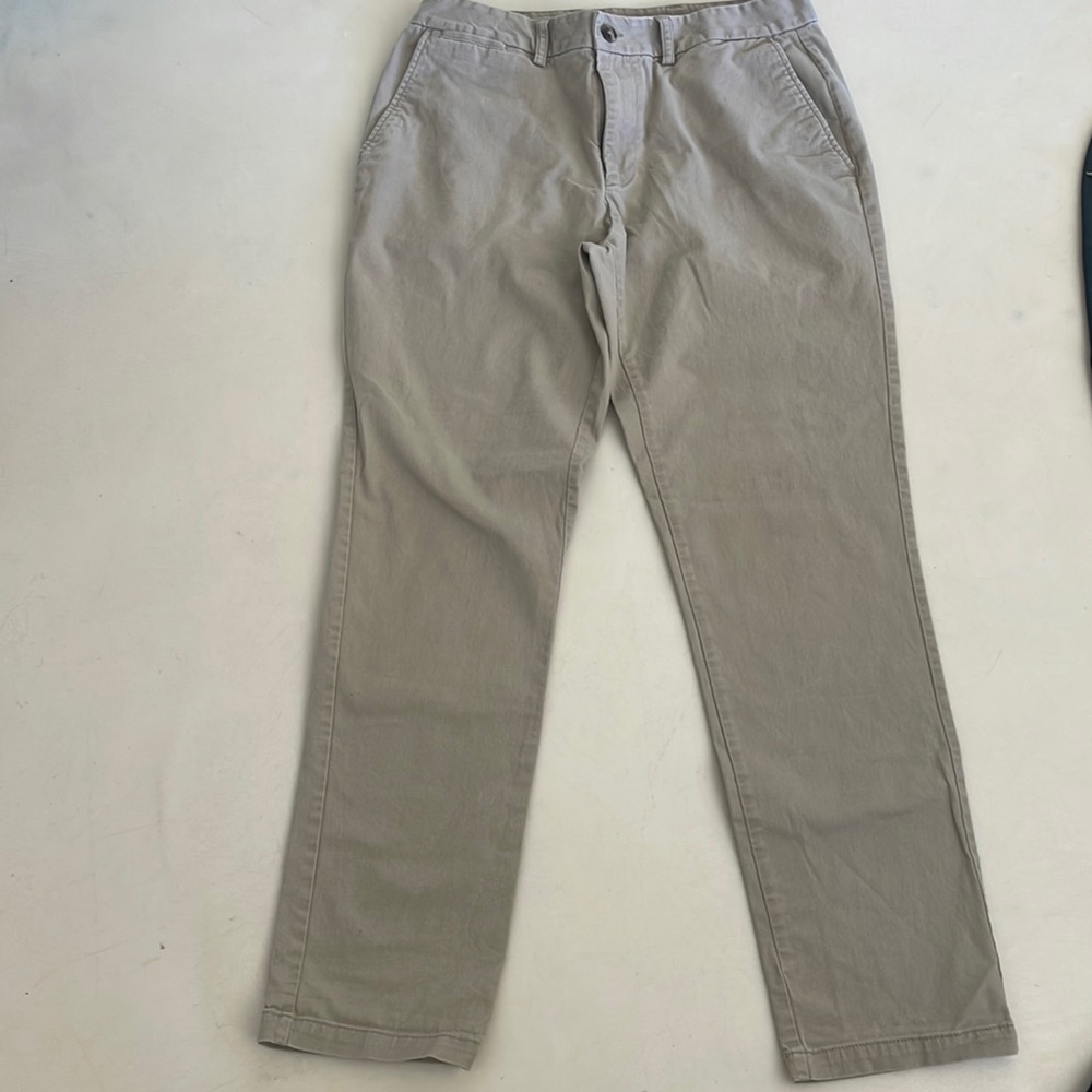 Old Navy khaki pants
